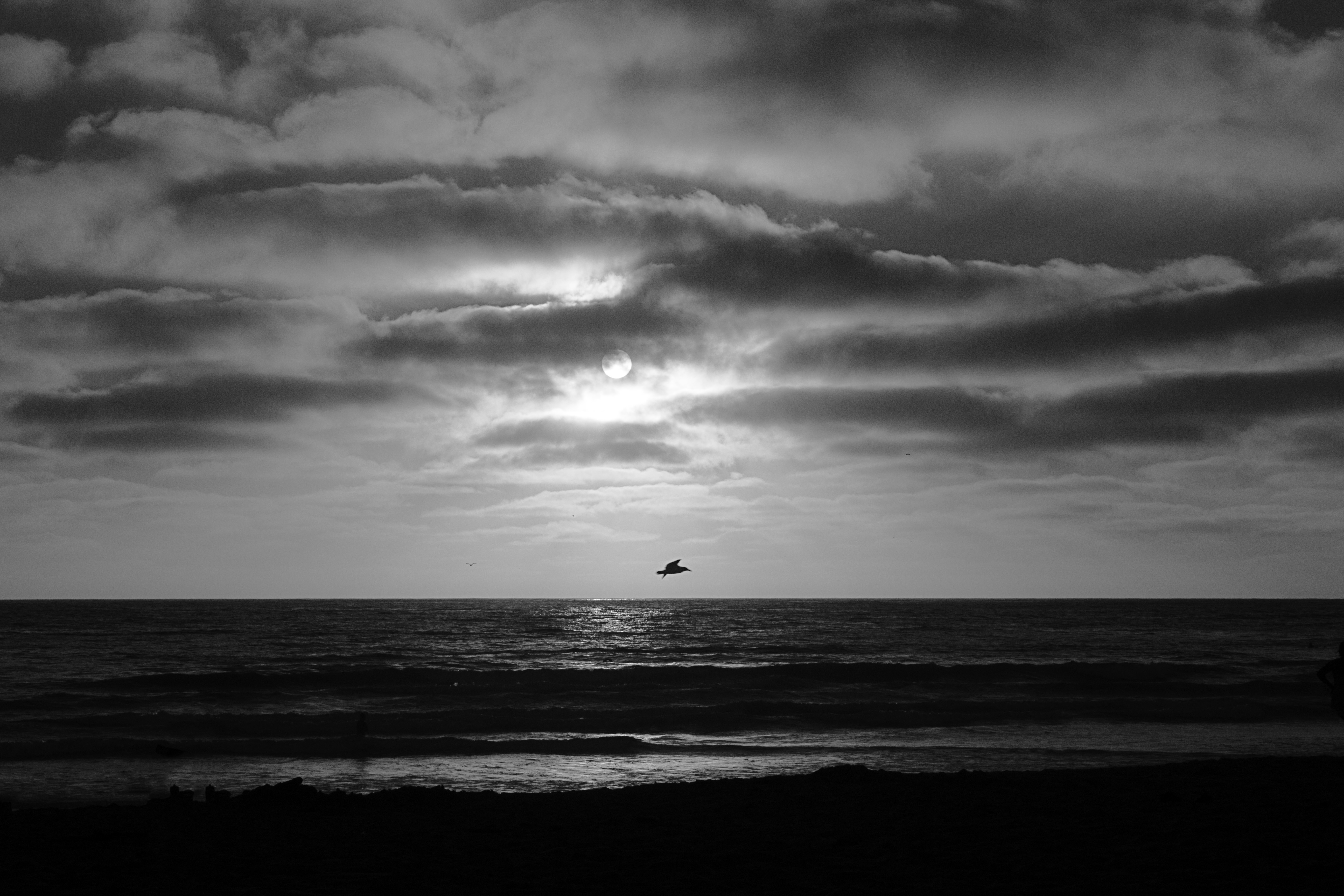 sunset-bw